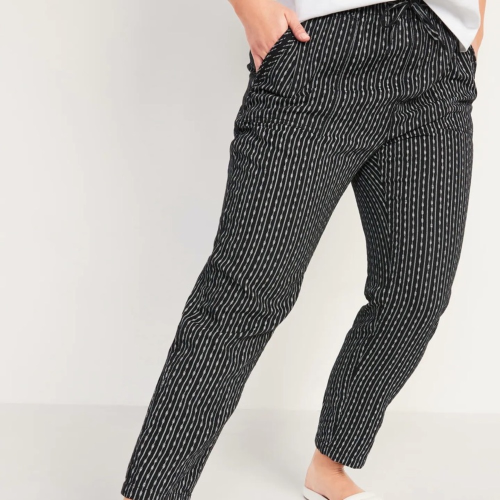 Old Navy High-Waisted Textured-Twill Utility Ankle Pants